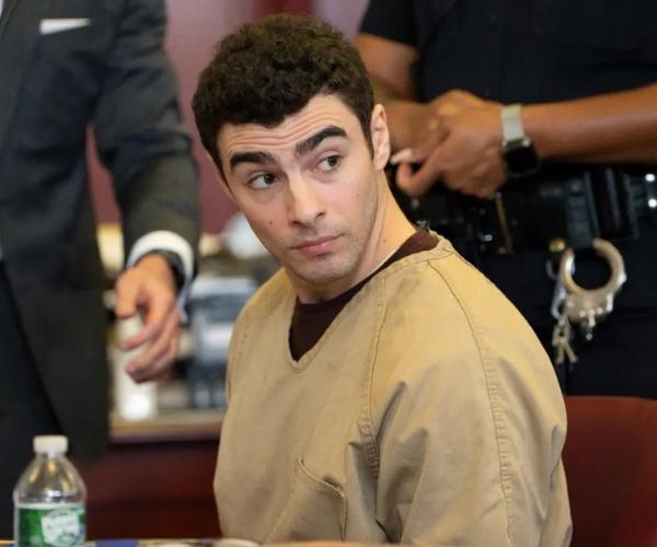 LUIGI-MANGIONE-IN-COURT-